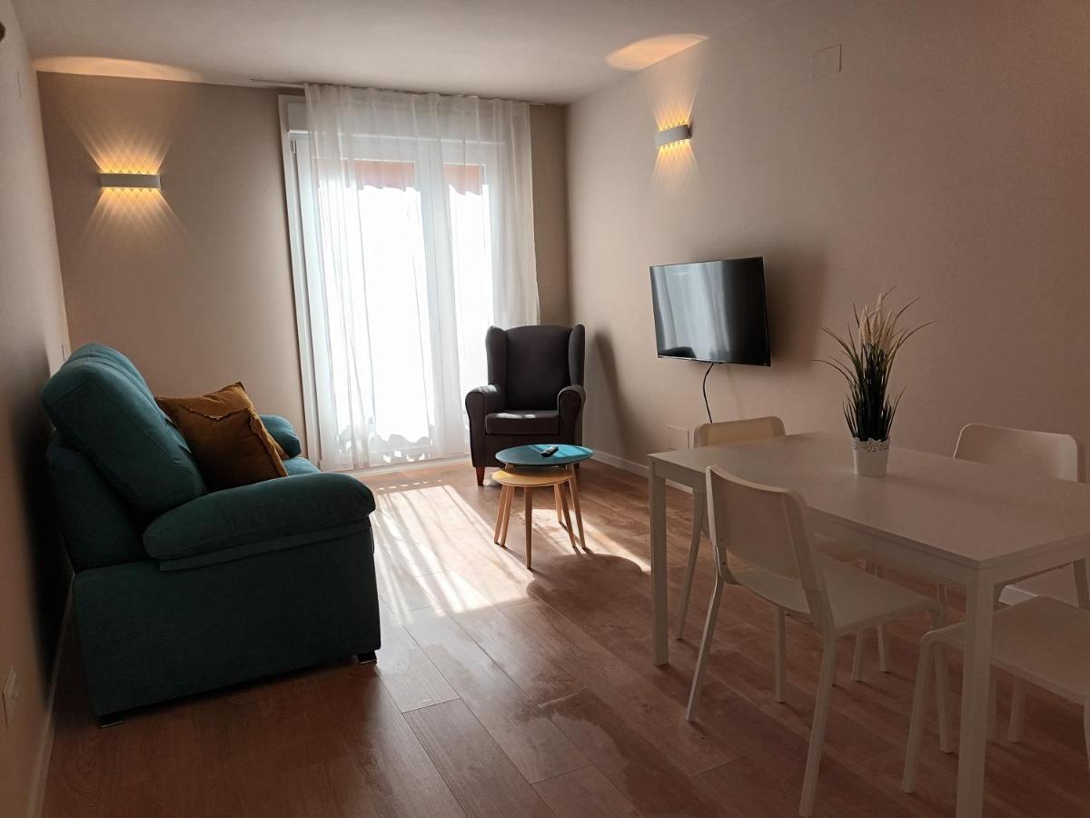 La Casona Del Eboni Appartement Alcalá de Henares Buitenkant foto